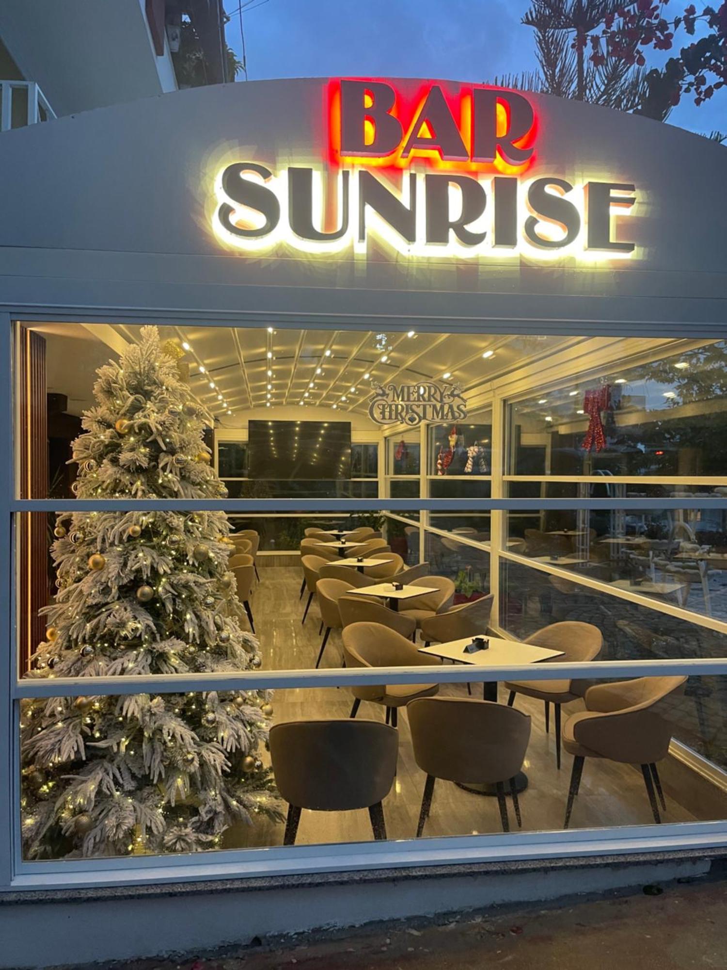 סרנדה Sunrise Luxury Apartments מראה חיצוני תמונה