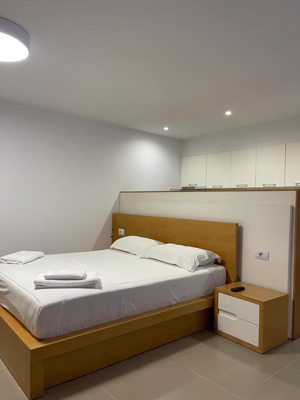 סרנדה Sunrise Luxury Apartments מראה חיצוני תמונה